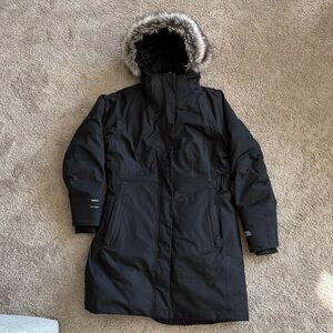 The North Face Women's Arctic Parka with detachable Fur Hood